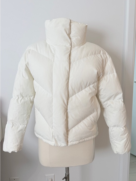 Aritzia Wilfred The Cloud Puff Down Jacket - Picture 3 of 16